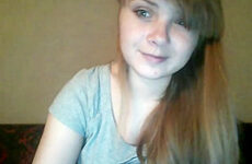 Cute face webmodel show big tits with huge areolas