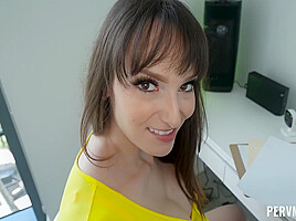 Rewarding Good Behavior With Lexi Luna