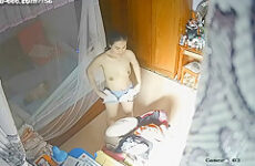 Hackers use the camera to remote monitoring of a lover's home life.598