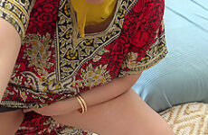 Big Ass Saudi Arab Milf Cheating For Rough Sex In Hijab