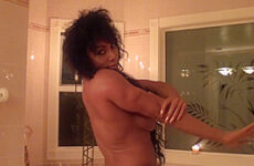 Bathtub Fantasy With Pornstar Ldr At Home With Mia Khalifa