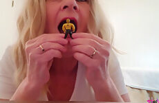 Giantess Favourite Food - CougarBabeJolee