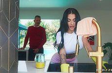 Wifes Sis Dishes Out Her Tits - The Official Egypt