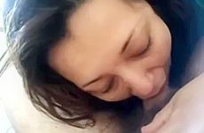 Chandigarh Cheating Wife Sucks Young Neighbor’s Cock