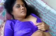 Purple saree bhabhi sucking cock like pro